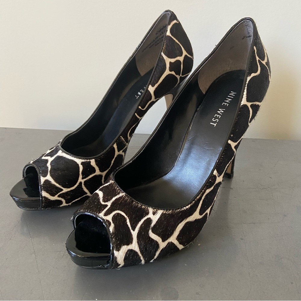 Nine West Black and Cream Giraffe Print Peep-Toe Heels